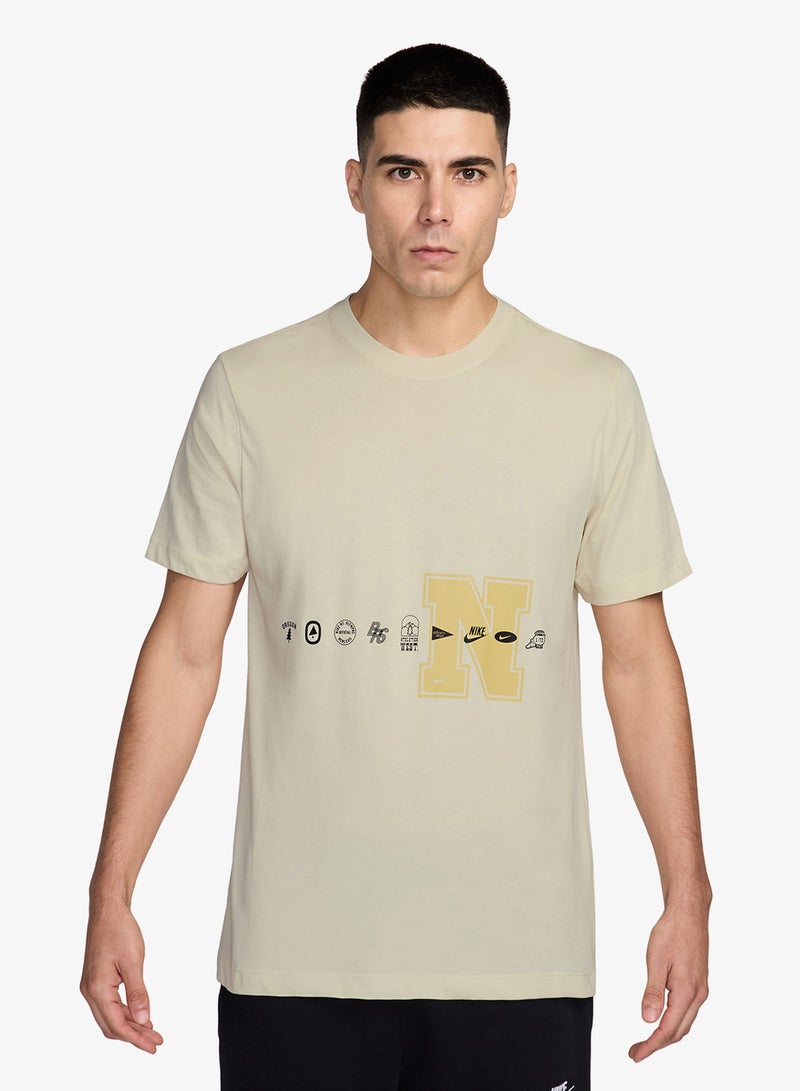 Nike Nsw Standard Celebrate Brand T-Shirt - Image 1